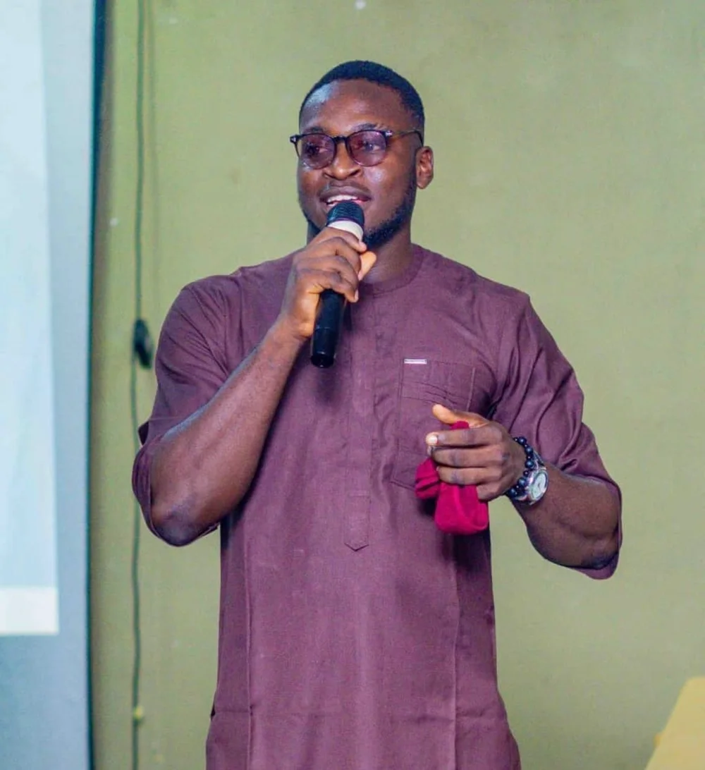 Ruru speaking at a developer community event